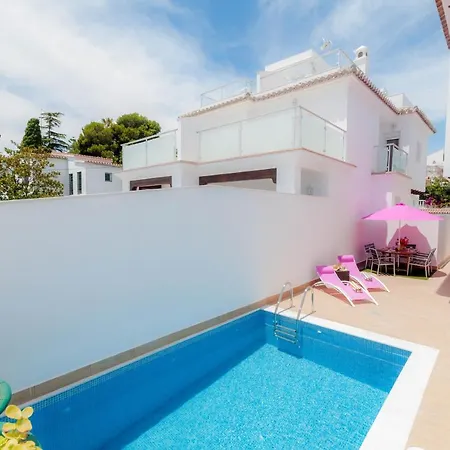 Willa Paradise - Lily Nerja