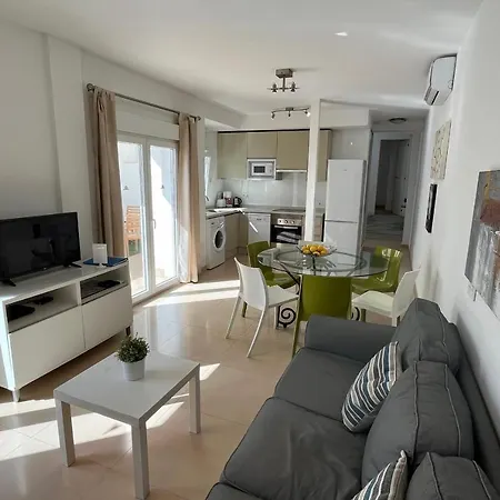 Villa Paradise - Lily Nerja