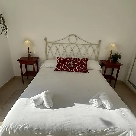 Villa Paradise - Lily