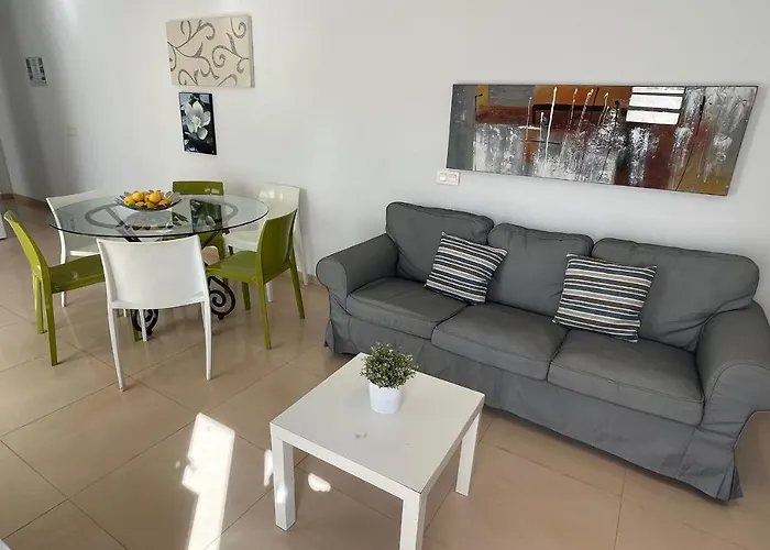 Paradise - Lily Βίλα *