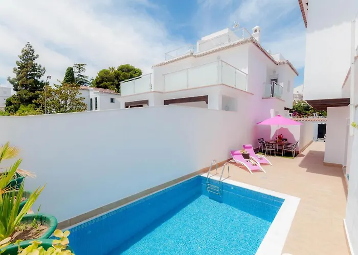 Villa Paradise - Lily Nerja