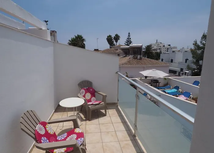 Villa Paradise - Lily Nerja